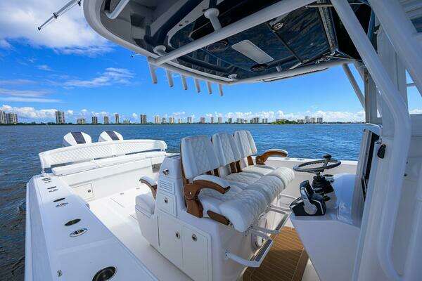 Bahama 41 Center Console Yacht For Sale
