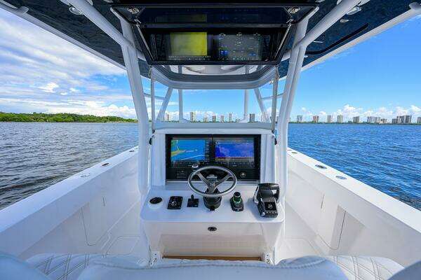 Bahama 41 Center Console Yacht For Sale