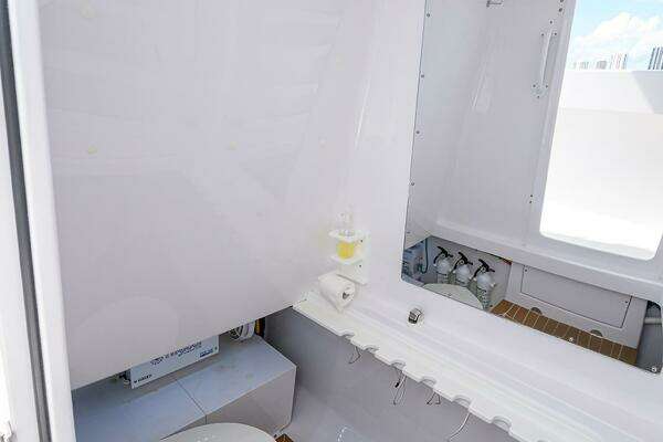 Bahama 41 Center Console Yacht For Sale