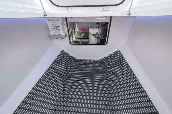 Bahama 41 Center Console Yacht For Sale