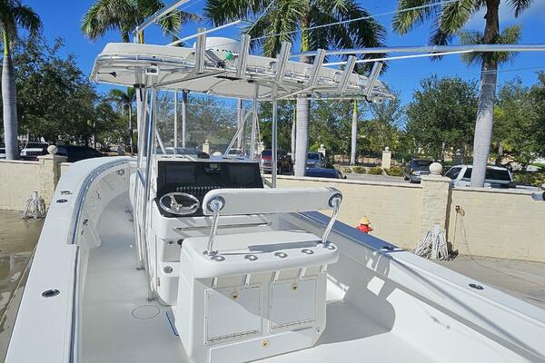 REFIT 32ft SeaCraft Yacht For Sale