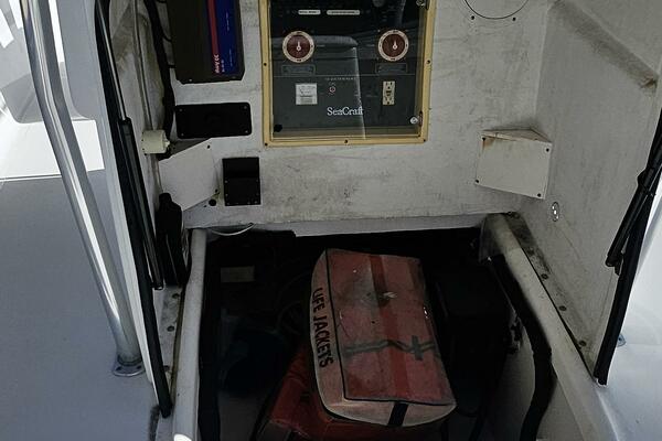 REFIT 32ft SeaCraft Yacht For Sale