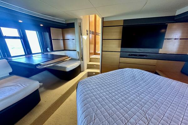 53ft Azimut Yacht For Sale