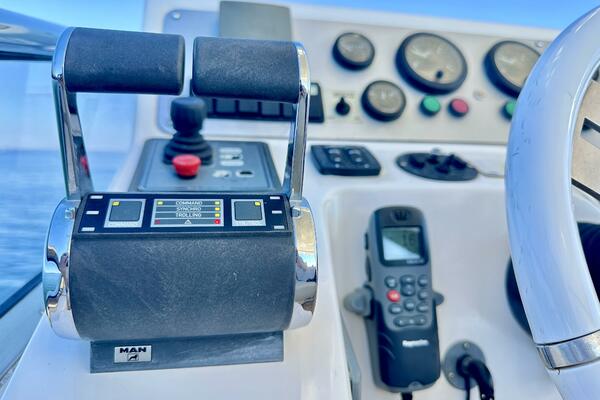 53ft Azimut Yacht For Sale