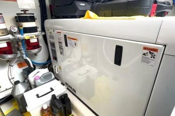 53ft Azimut Yacht For Sale