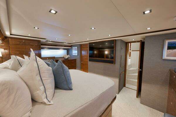 Viking 80 Convertible Yacht For Sale