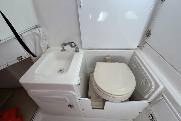 35ft Everglades Yacht For Sale