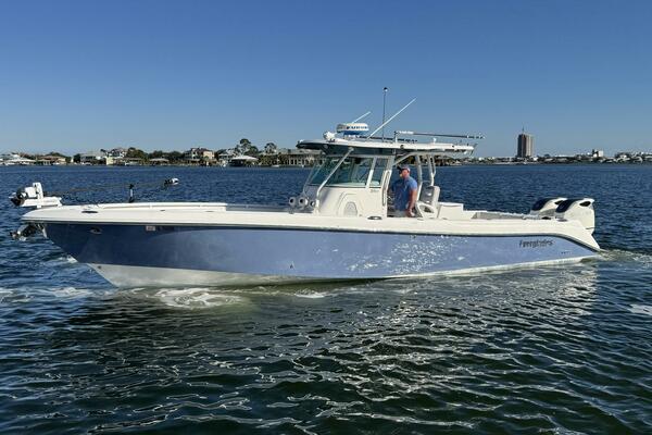 35ft Everglades Yacht For Sale