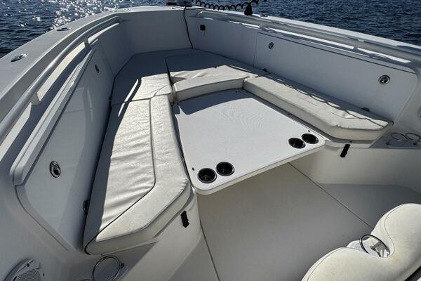 35ft Everglades Yacht For Sale