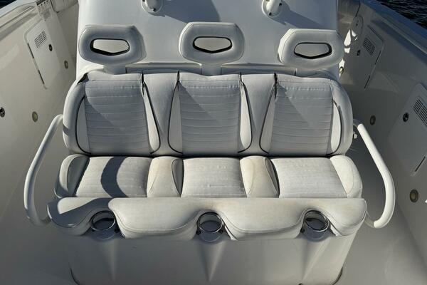 35ft Everglades Yacht For Sale