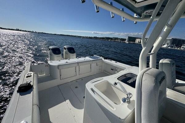 35ft Everglades Yacht For Sale