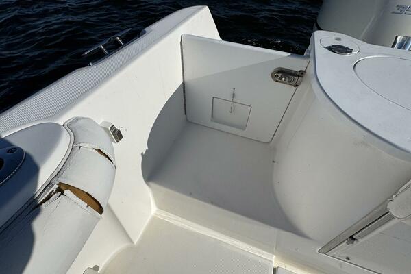 35ft Everglades Yacht For Sale