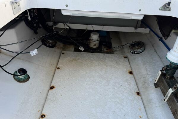 35ft Everglades Yacht For Sale