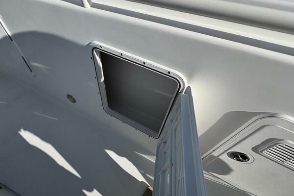 35ft Everglades Yacht For Sale