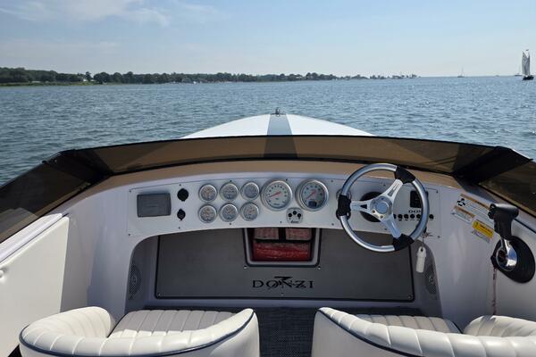 22ft Donzi Yacht For Sale