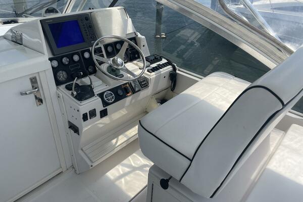 33ft Blackfin Yacht For Sale