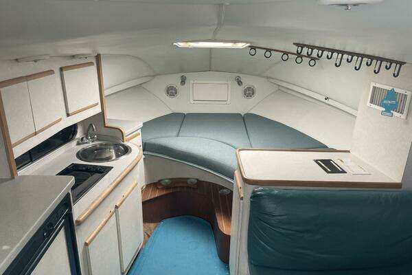 Photo of the 1997 Blackfin Combi 33