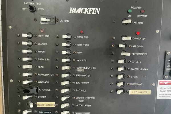 33ft Blackfin Yacht For Sale