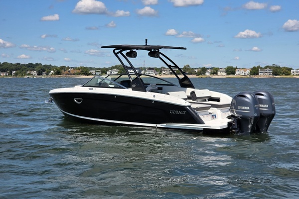28ft Cobalt Yacht For Sale