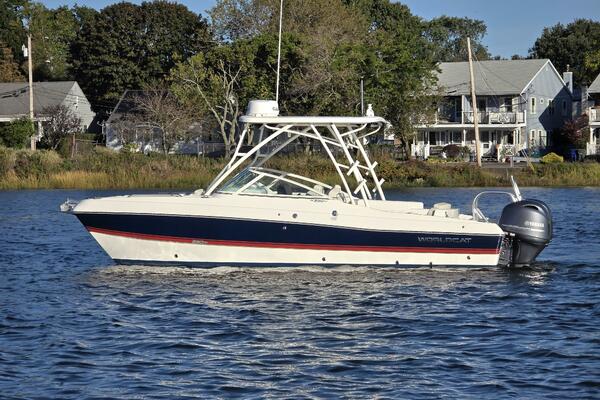 23ft World Cat Yacht For Sale