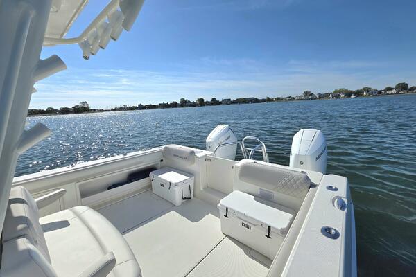 32ft World Cat Yacht For Sale