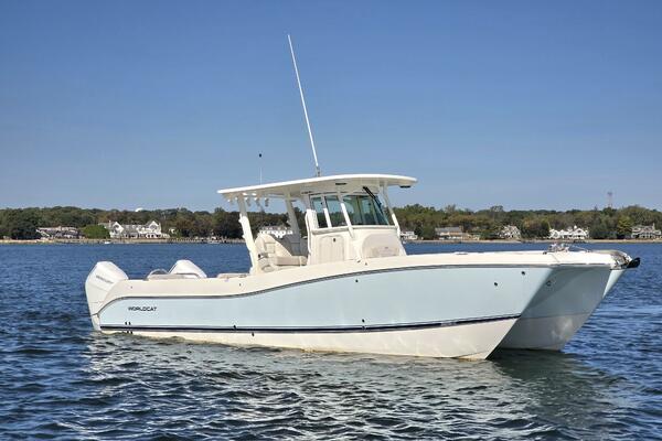32ft World Cat Yacht For Sale