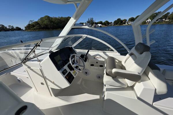 25ft World Cat Yacht For Sale
