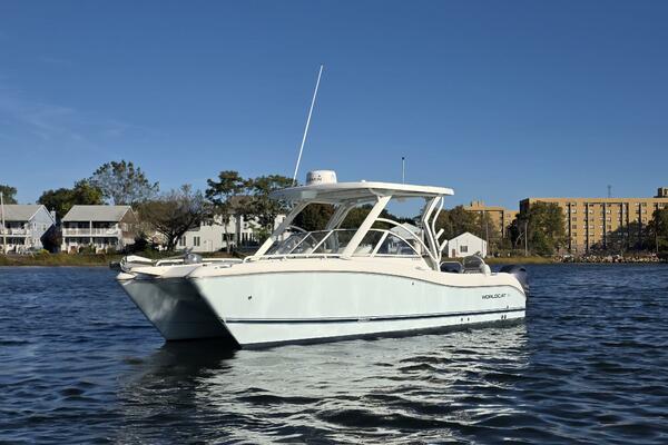 25ft World Cat Yacht For Sale