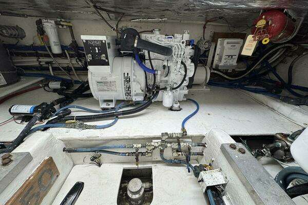 Buddy Davis 47 Convertible Yacht For Sale