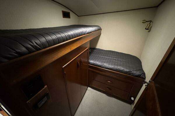 Buddy Davis 47 Convertible Yacht For Sale