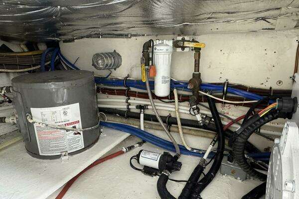 Buddy Davis 47 Convertible Yacht For Sale