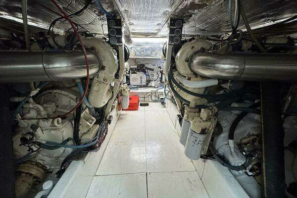 Buddy Davis 47 Convertible Yacht For Sale