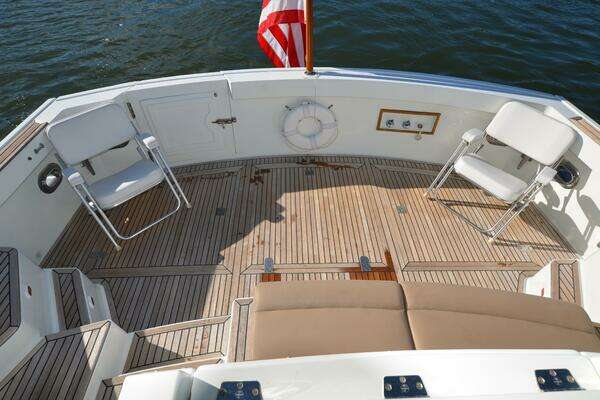 Grand Banks Eastbay HX Yacht For Sale