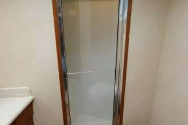 Hatteras 60 Convertible Yacht For Sale