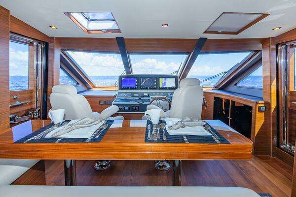 Regency P65 Yacht For Sale