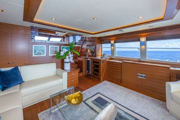 Regency P65 Yacht For Sale