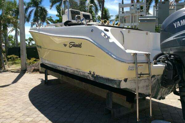 21-ft-Seaswirl Striper-2005-- FT. MYERS Florida United States  yacht for sale