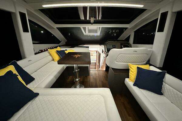 Galeon 470 Sky Yacht For Sale