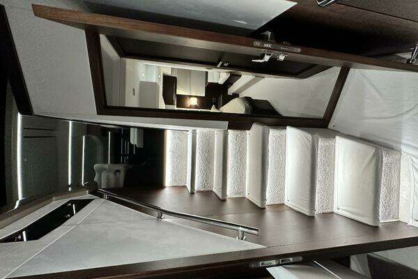 Galeon 470 Sky Yacht For Sale