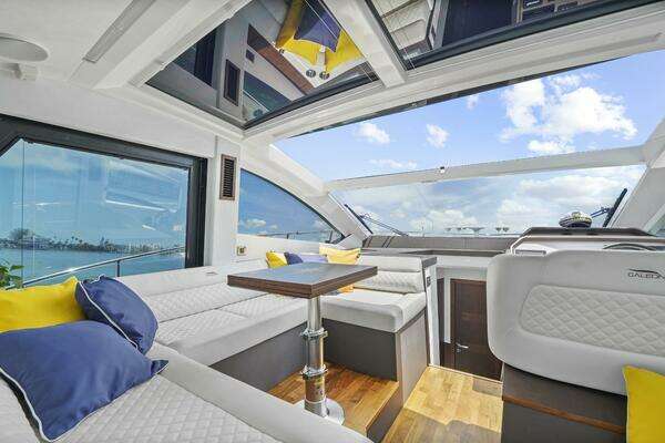 Galeon 470 Sky Yacht For Sale