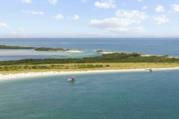 Galeon 470 Sky Yacht For Sale