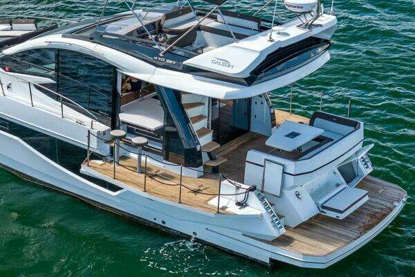 Galeon 470 Sky Yacht For Sale