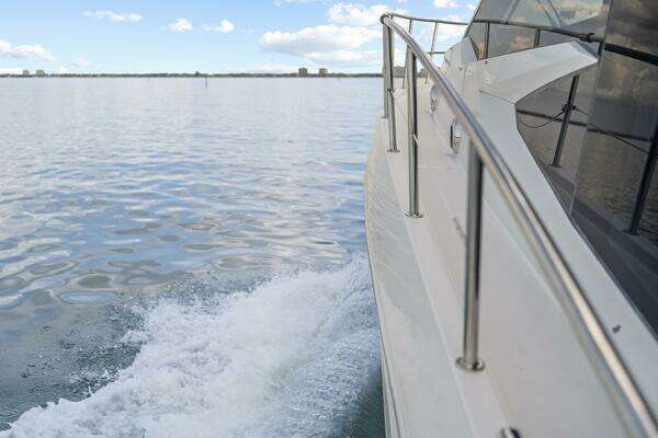 Galeon 470 Sky Yacht For Sale