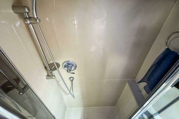 Cruisers Yachts 405 Express Motoryacht Yacht For Sale