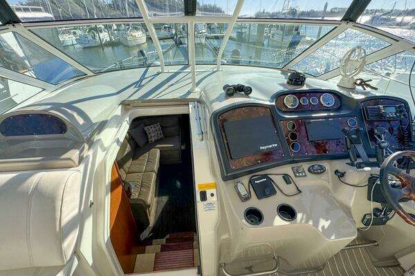 Cruisers Yachts 405 Express Motoryacht Yacht For Sale