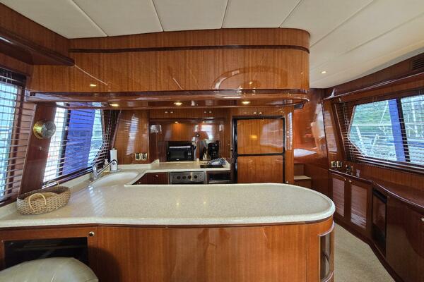 White Pearl 1 56ft Hampton Yacht For Sale