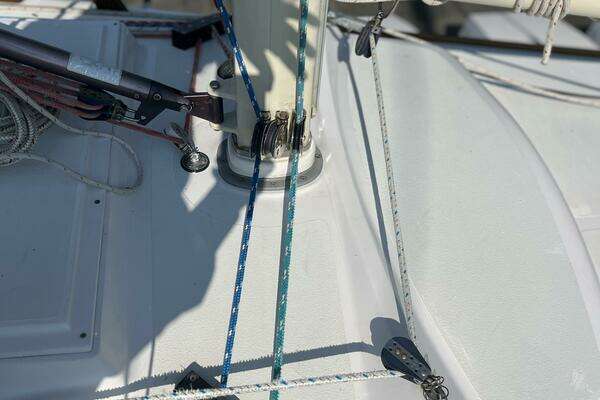 Photo of the 2004 Alerion Alerion "Why Not"