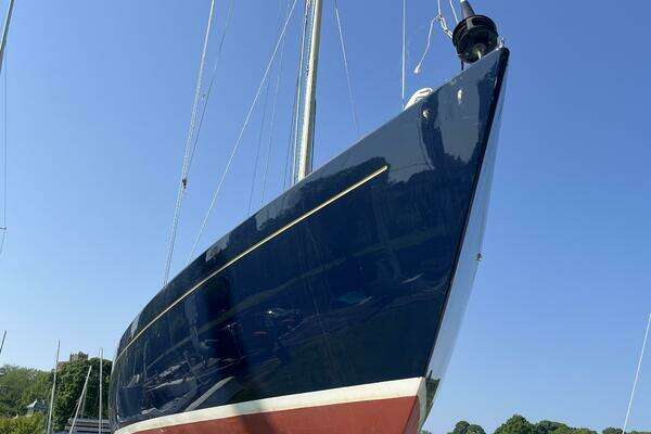 Photo of the 2004 Alerion Alerion "Why Not"