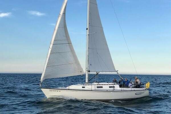 35-ft-Tartan-1992-Thomas-Seaguel Milwaukee Wisconsin United States  yacht for sale
