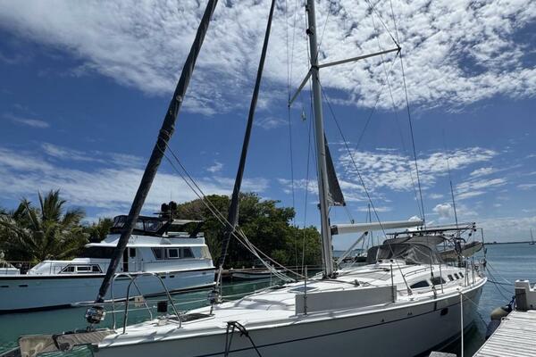 Courageux 49ft Hunter Yacht For Sale